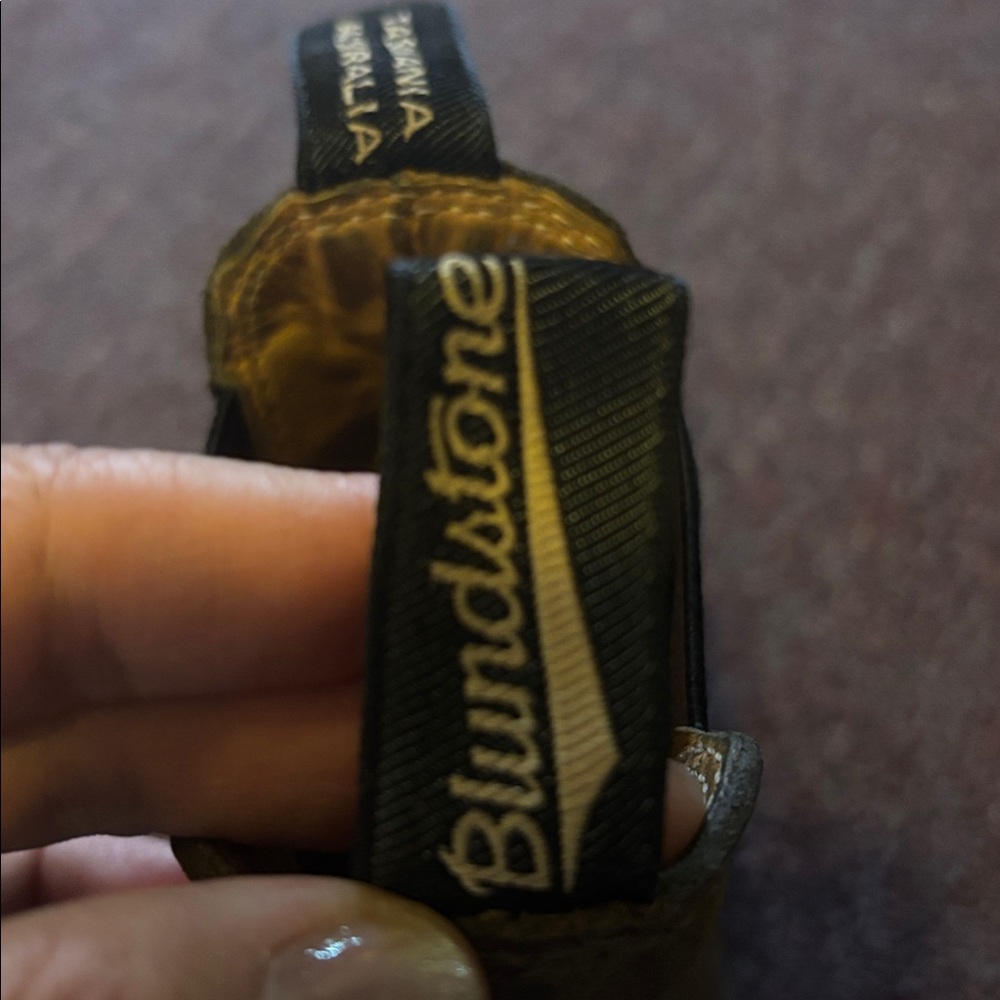 Blundstone Chelsea Boots - Picture 6 of 8